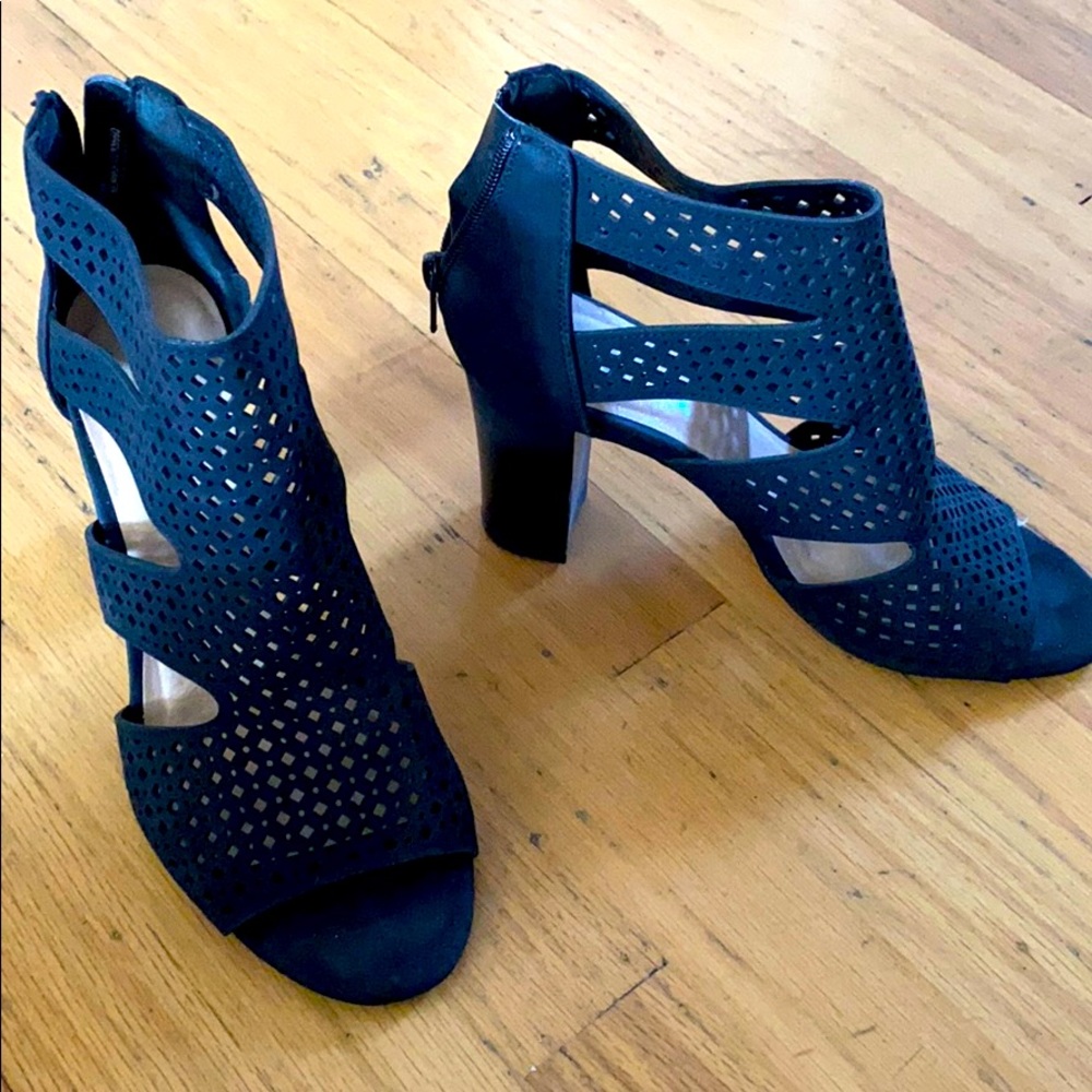 Black Xoxo sandle bootie